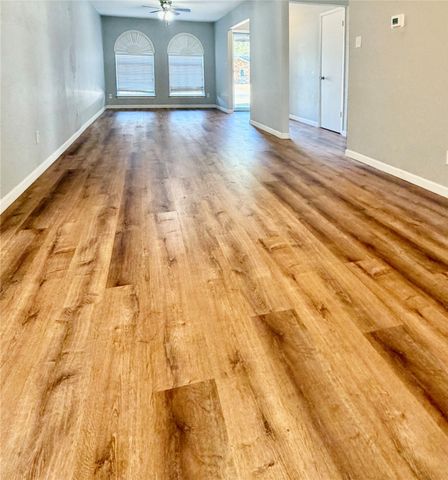 318 NE Michael Drive, Burleson, TX 76028