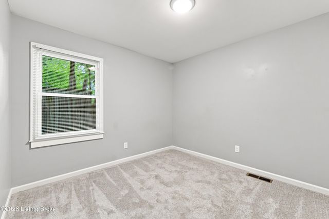 2413 Elmore St, Louisville, KY 40216