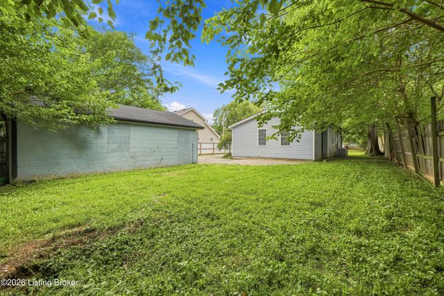 2413 Elmore St, Louisville, KY 40216