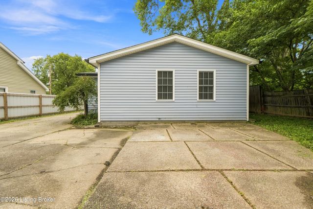 2413 Elmore St, Louisville, KY 40216