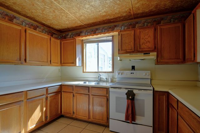 270 Sanders Rd, Center Point, TX 78010