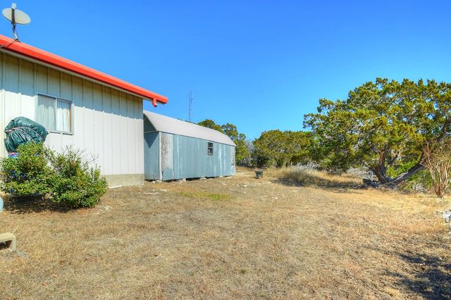 270 Sanders Rd, Center Point, TX 78010