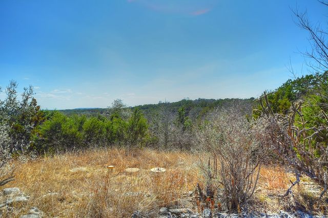 270 Sanders Rd, Center Point, TX 78010