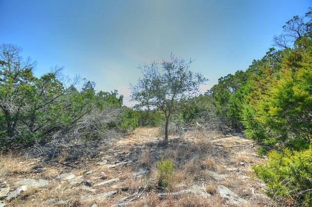 270 Sanders Rd, Center Point, TX 78010