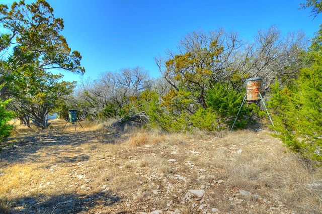 270 Sanders Rd, Center Point, TX 78010