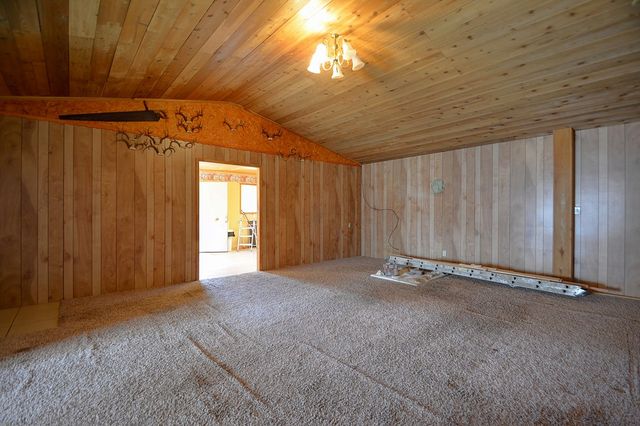 270 Sanders Rd, Center Point, TX 78010