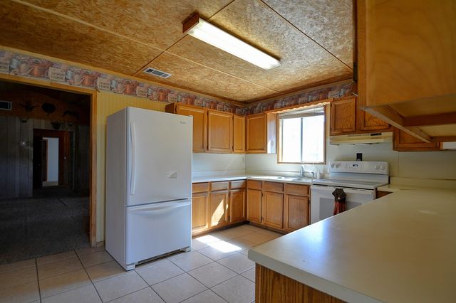 270 Sanders Rd, Center Point, TX 78010