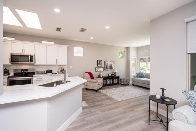 1631 Andover Ln, Lincoln, CA 95648