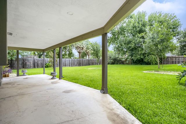 16505 Cornwall Street, Jersey Village, TX 77040