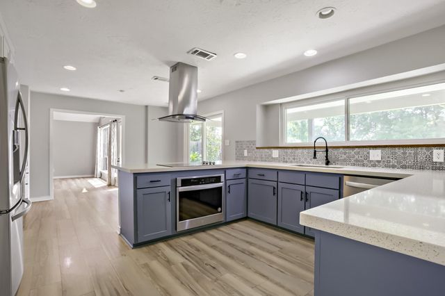 16505 Cornwall Street, Jersey Village, TX 77040