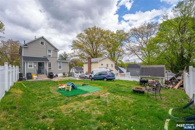 100 Washington Place, Teaneck, NJ 07666