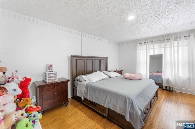 100 Washington Place, Teaneck, NJ 07666