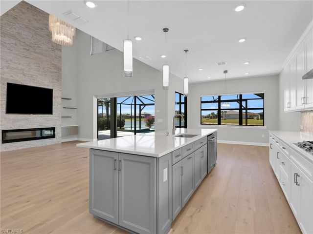 20060 Hartford BLVD, Estero, FL 33928