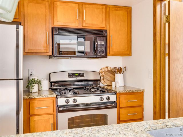2960 Shadow Creek Drive 302, Boulder, CO 80303