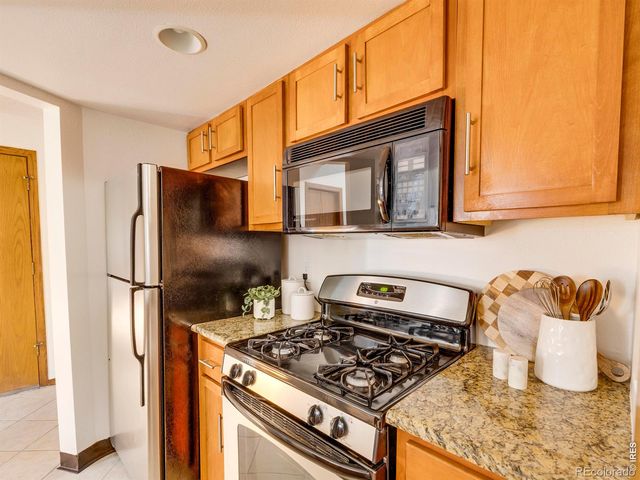2960 Shadow Creek Drive 302, Boulder, CO 80303