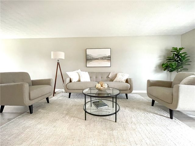 75 Southfield Drive, Webster, NY 14580