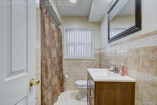 23530 Beverly Street, Oak Park, MI 48237