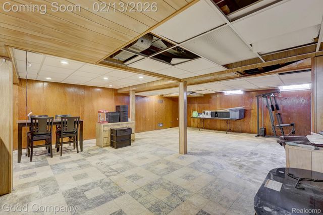 23530 Beverly Street, Oak Park, MI 48237