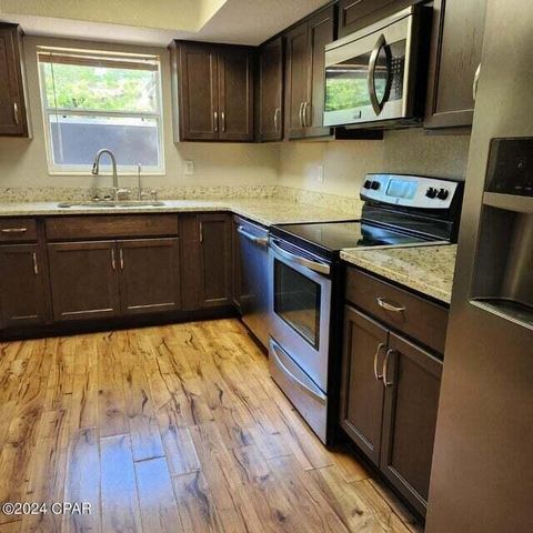 211 Annabelle Drive, Mary Esther, FL 32569