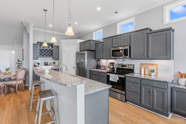 182 Rippling Brook Lane, Springboro, OH 45066