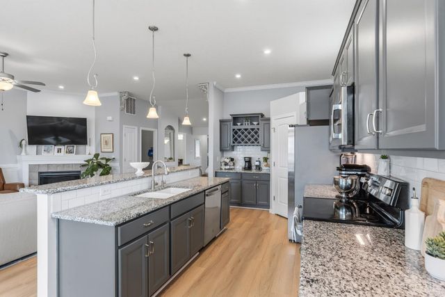 182 Rippling Brook Lane, Springboro, OH 45066