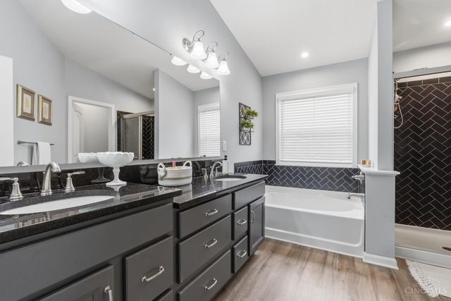 182 Rippling Brook Lane, Springboro, OH 45066