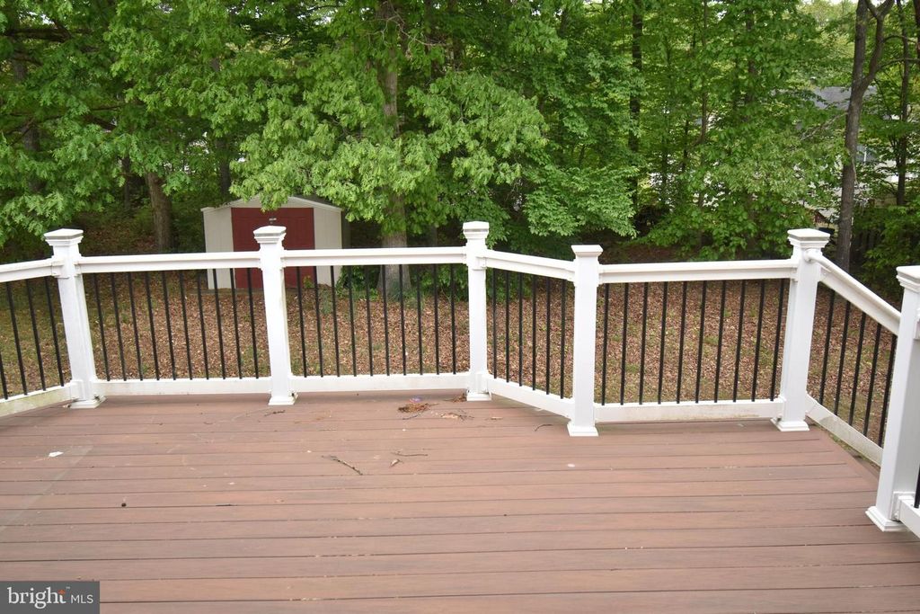 Image 10 of property listing at 10409 BLACKSTONE AVE, Cheltenham, MD 20623