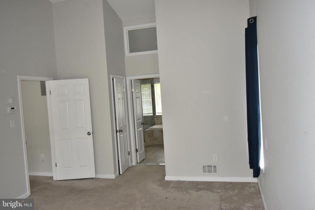 Image 11 of property listing at 10409 BLACKSTONE AVE, Cheltenham, MD 20623