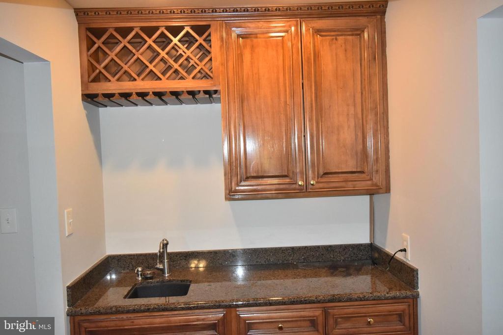Image 6 of property listing at 10409 BLACKSTONE AVE, Cheltenham, MD 20623