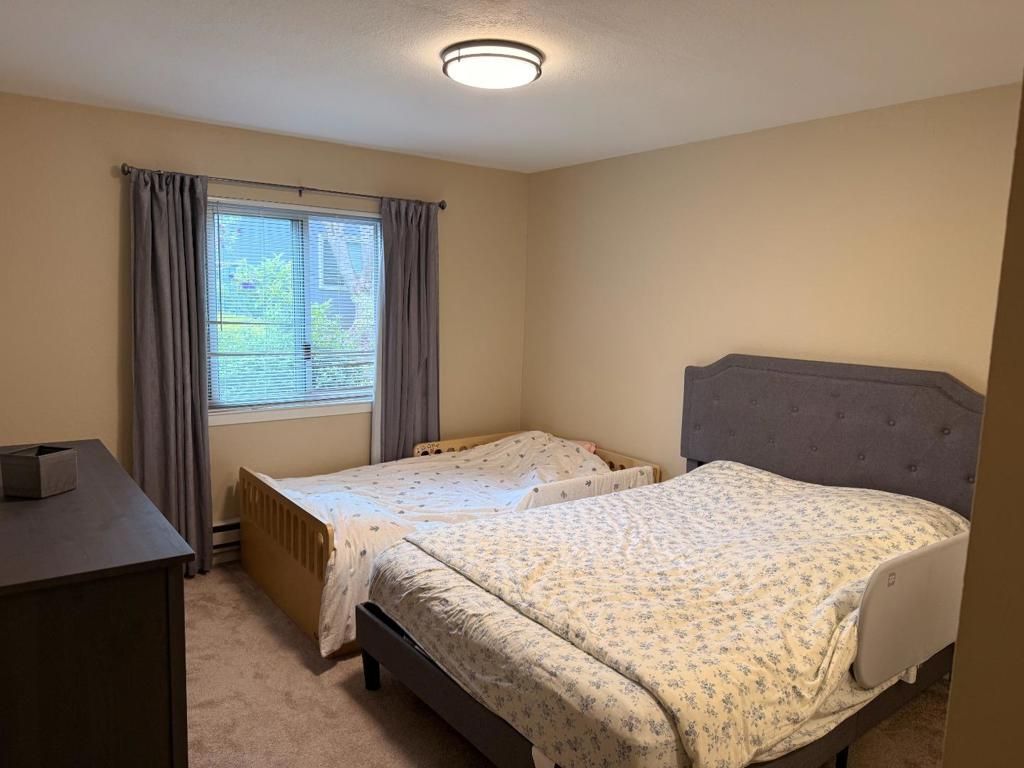 Image 13 of property listing at 419 Piccadilly Place 3, San Bruno, CA 94066