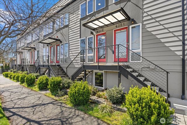 6249 8th Avenue NW, Seattle, WA 98107