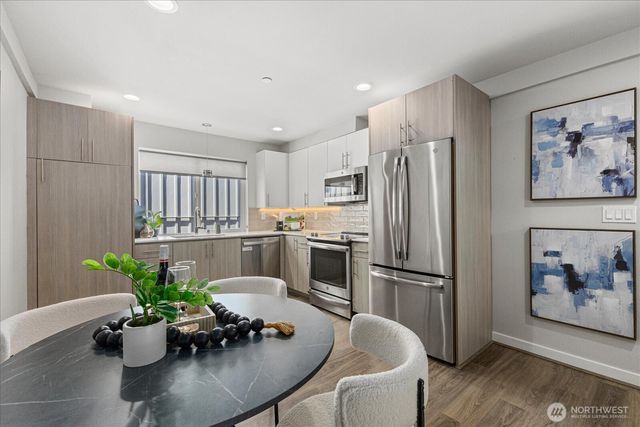 6249 8th Avenue NW, Seattle, WA 98107