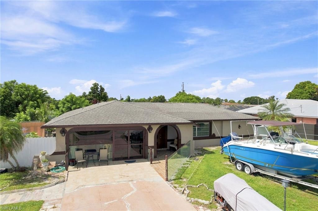 1631 Country Club PKWY, LEHIGH ACRES, FL 33936 — exterior