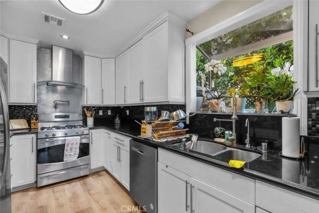 4951 Enfield Avenue, Encino, CA 91316