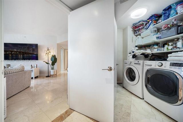 21205 Yacht Club Drive 703, Aventura, FL 33180