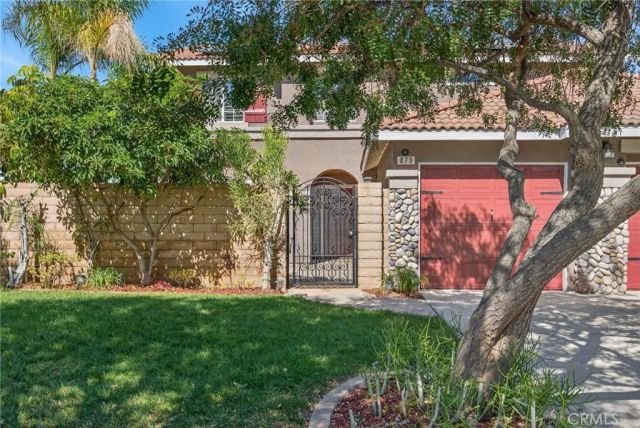 879 Derby, Corona, CA 92882