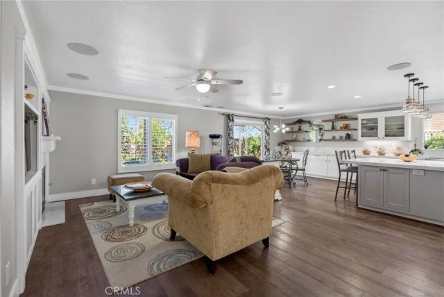 879 Derby, Corona, CA 92882