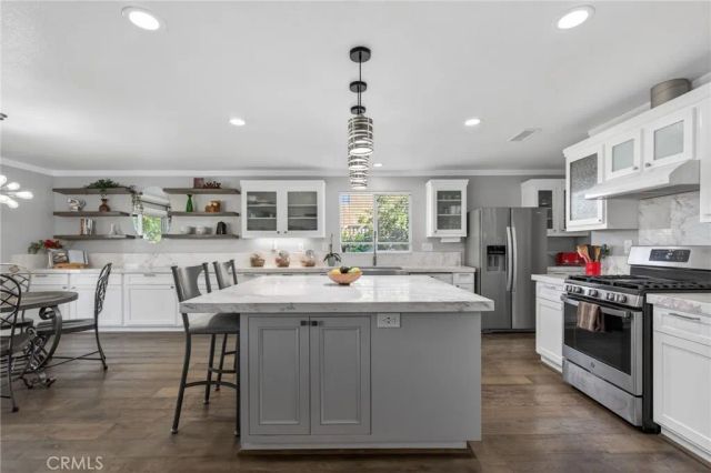 879 Derby, Corona, CA 92882