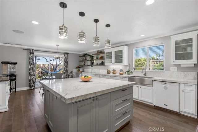 879 Derby, Corona, CA 92882