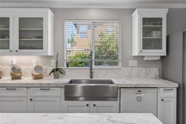 879 Derby, Corona, CA 92882