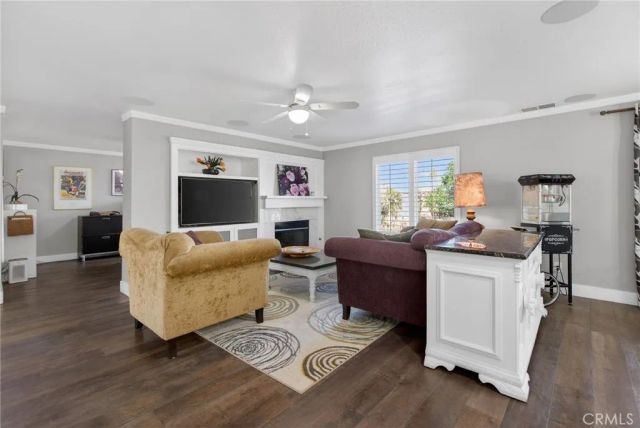 879 Derby, Corona, CA 92882