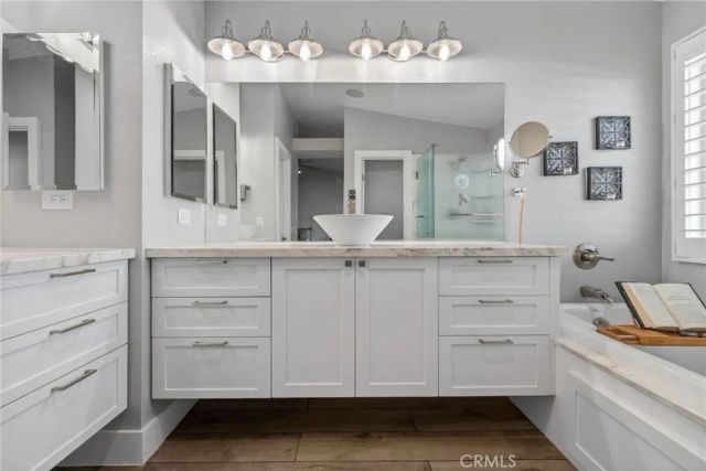 879 Derby, Corona, CA 92882