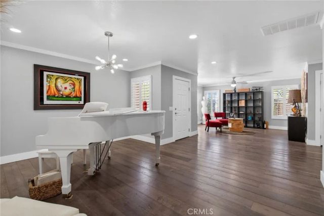 879 Derby, Corona, CA 92882