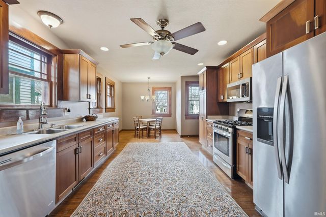 1220 W Wayne Street, Fort Wayne, IN 46802