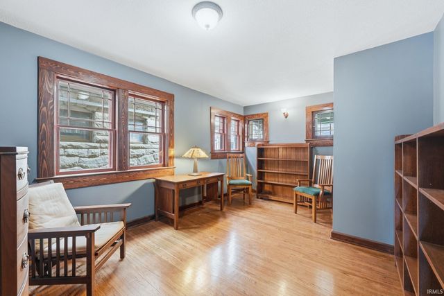 1220 W Wayne Street, Fort Wayne, IN 46802