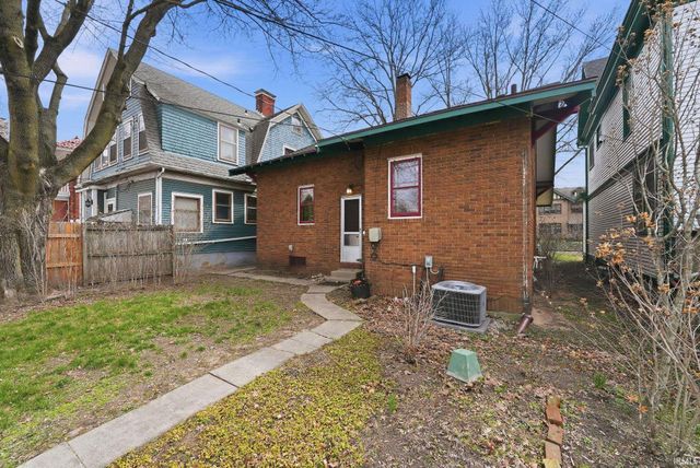 1220 W Wayne Street, Fort Wayne, IN 46802