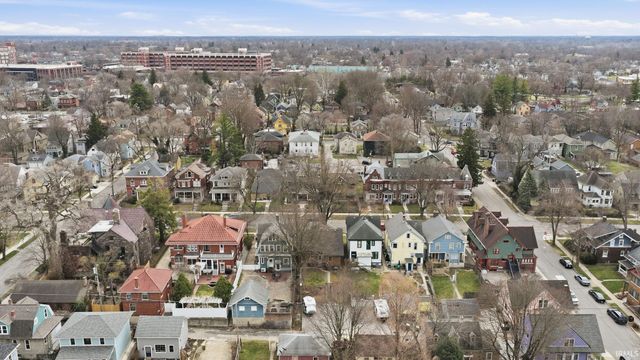 1220 W Wayne Street, Fort Wayne, IN 46802