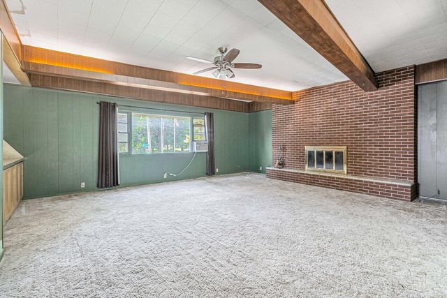 429 N 6TH Street, Council Bluffs, IA 51503