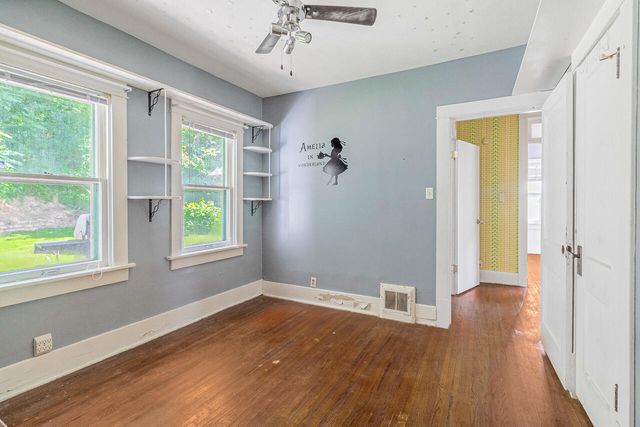 429 N 6TH Street, Council Bluffs, IA 51503