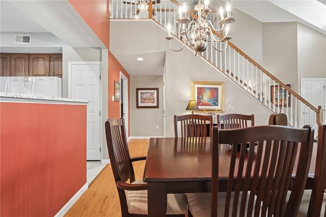 751 Marigold Ct, Collier Twp, PA 15017